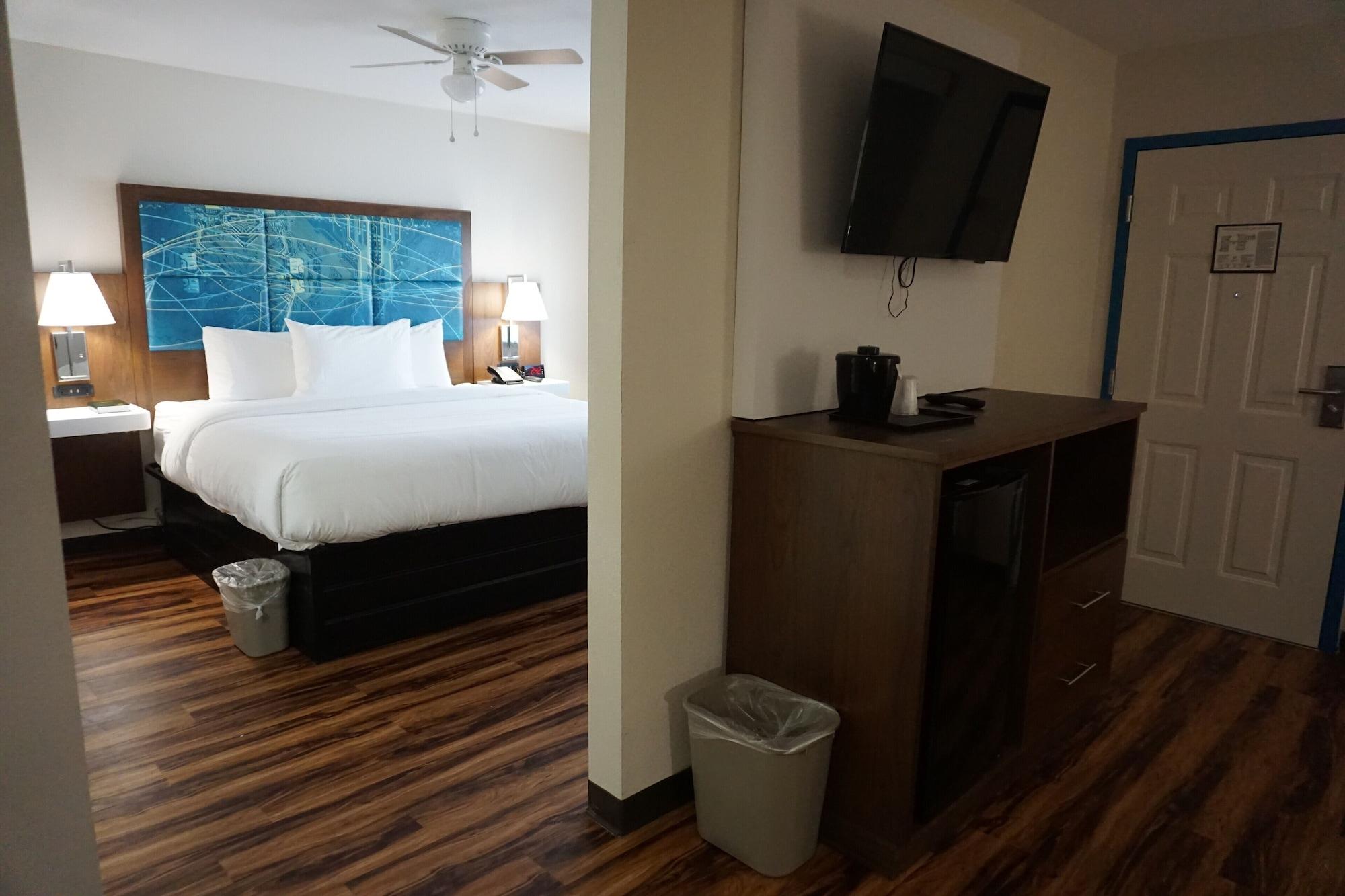 Red Lion Inn & Suites Nashville Airport Exterior foto