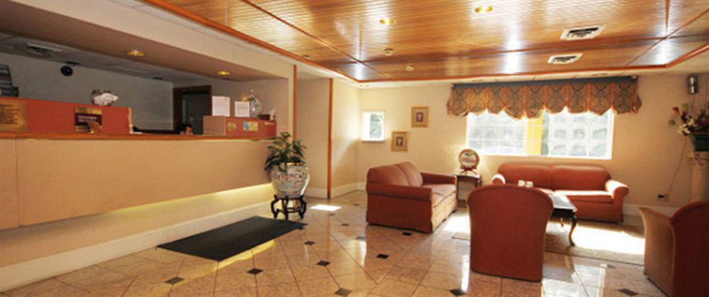 Red Lion Inn & Suites Nashville Airport Exterior foto